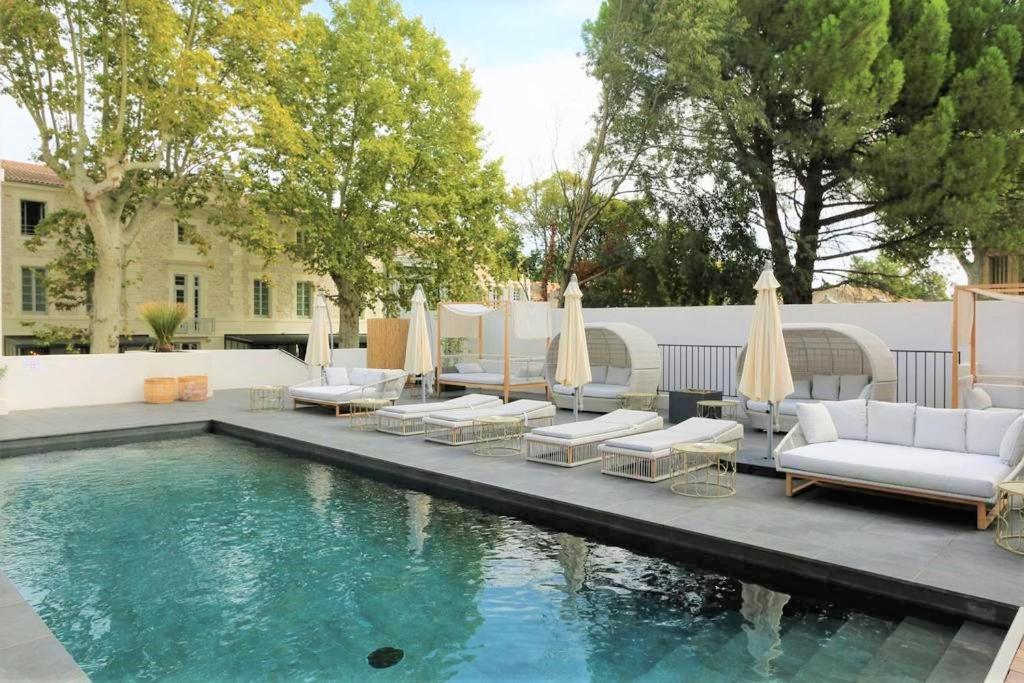 Hotel Le Saint Remy & Spa Екстериор снимка