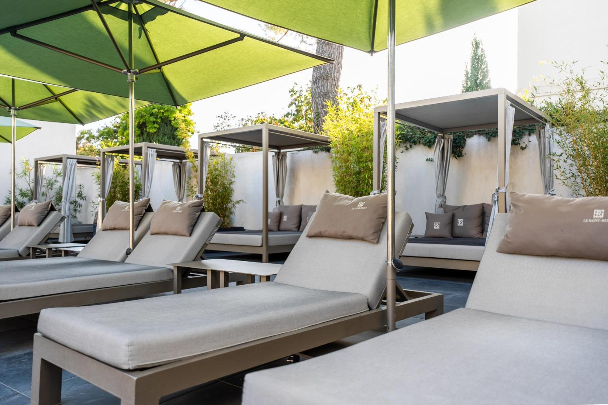 Hotel Le Saint Remy & Spa Екстериор снимка