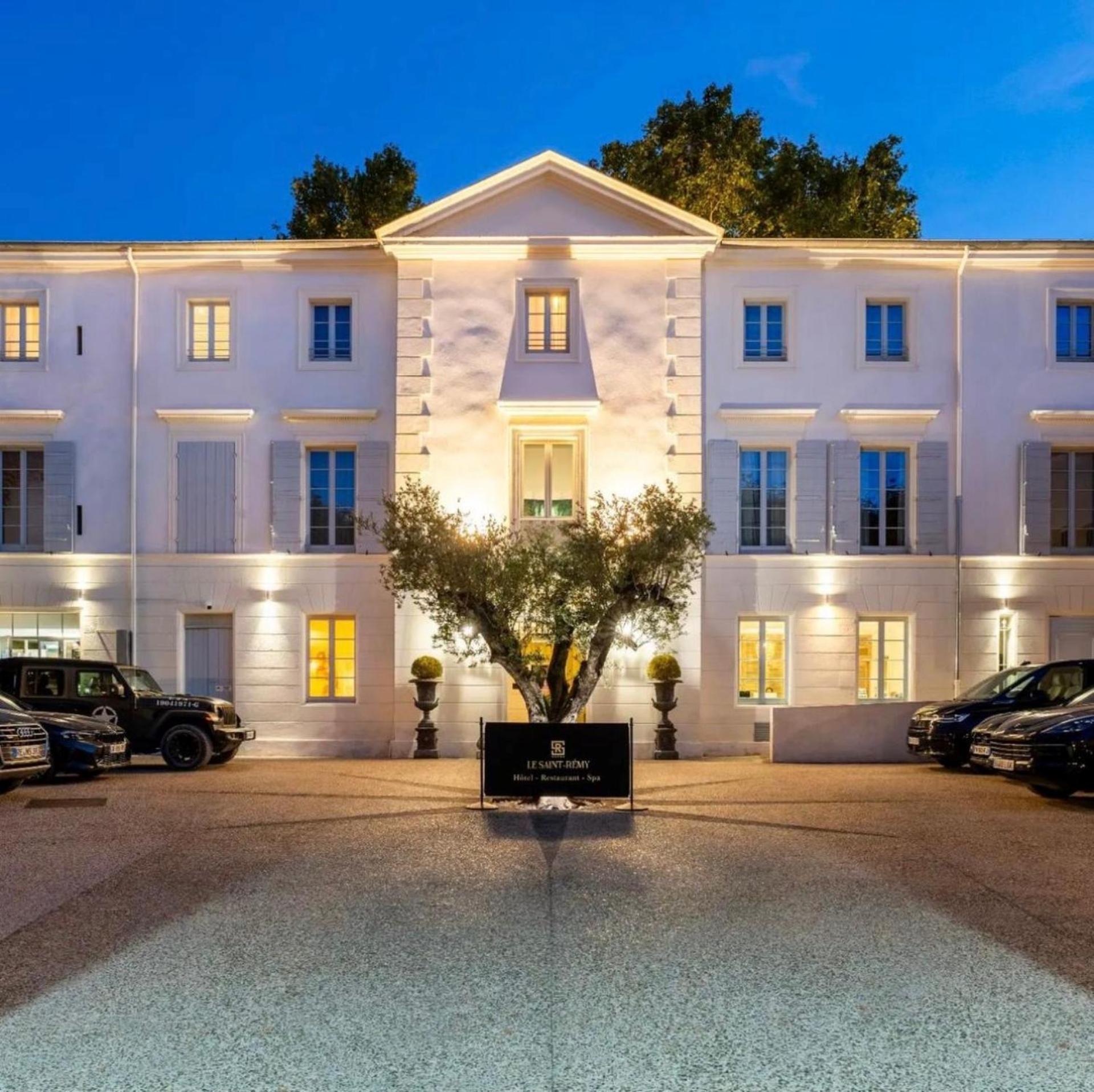 Hotel Le Saint Remy & Spa Екстериор снимка